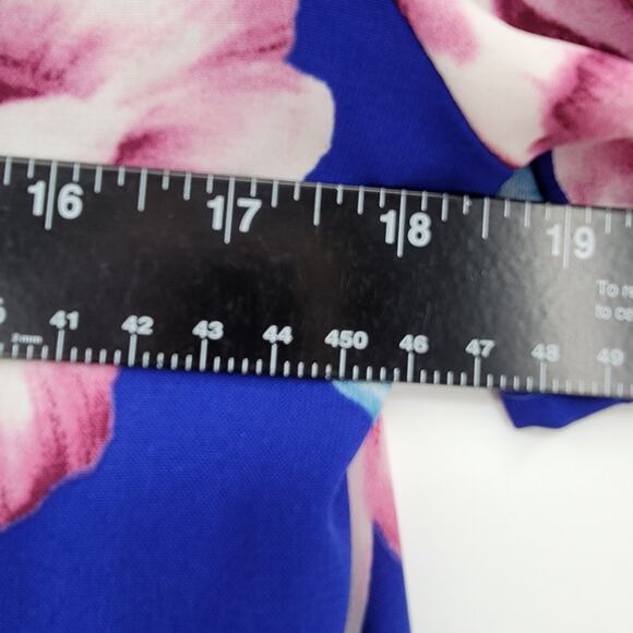 Soprano‎ Women's Floral Choker Neck Shift Dress Blue Size Medium - Picture 10 of 10